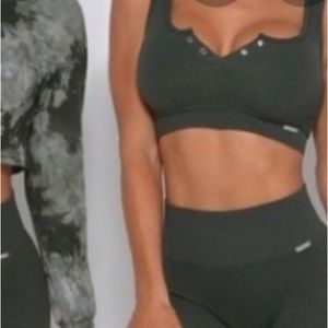 Bombshell sportswear green ribbed bra